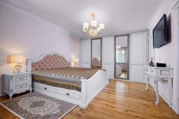Bedroom rurniture (4)