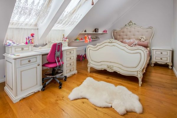 Bedroom rurniture (5)
