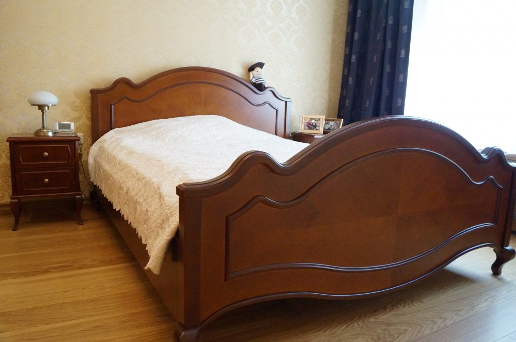 Bedroom rurniture (6)