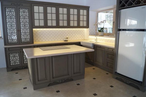 Kitchen furniture (9)